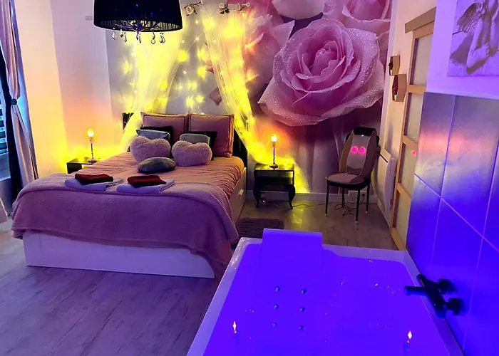 COSY&SPA Appartement Luxe JACUZZI SAUNA Suite Cristal Avignon