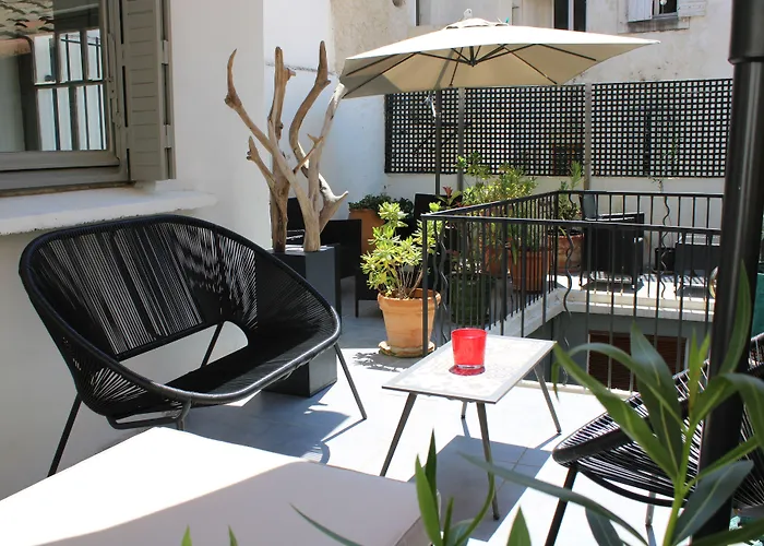Bed and Breakfast La Banasterie à Avignon